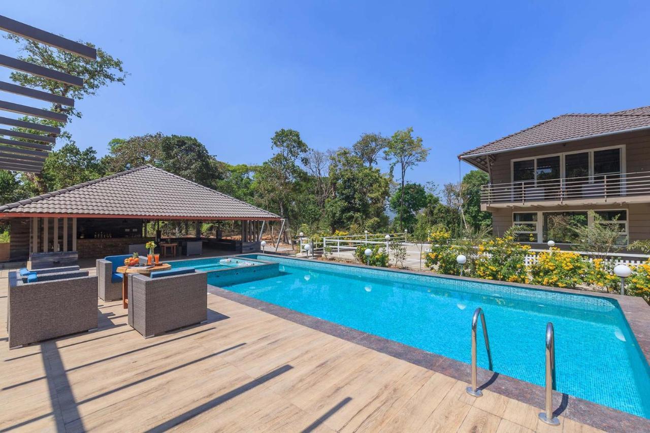 Coffee & Mist Luxury Villa- Comp Breakfast, Pool, Lounge, And Coffee Estate By Stayvista Madikeri Exterior photo