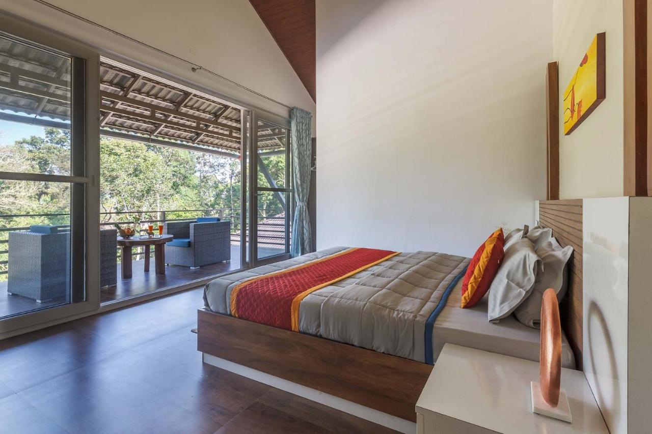 Coffee & Mist Luxury Villa- Comp Breakfast, Pool, Lounge, And Coffee Estate By Stayvista Madikeri Exterior photo
